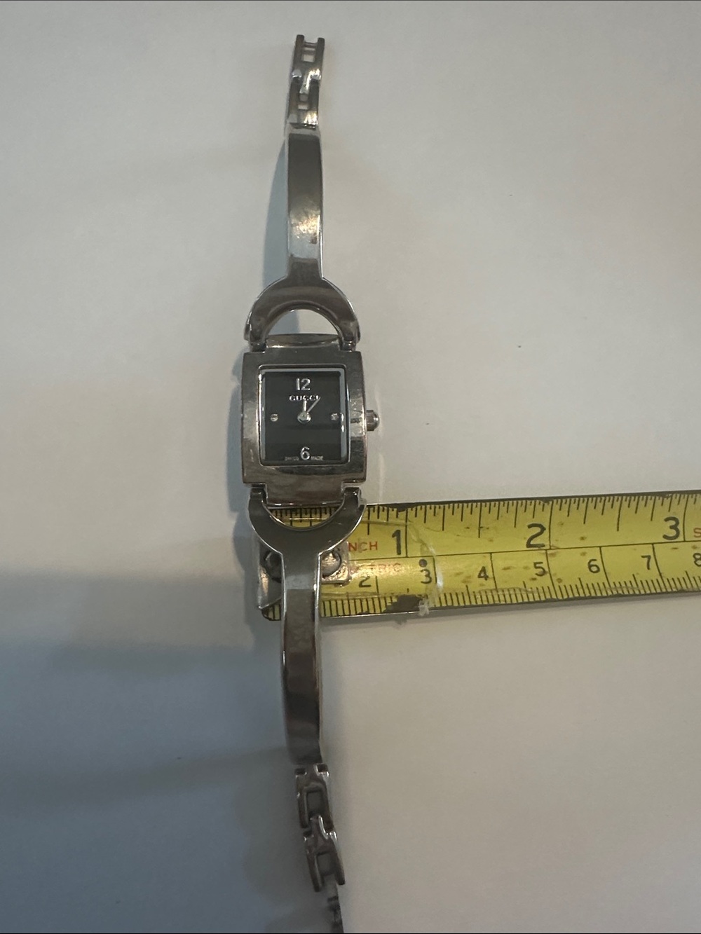 Gucci Silver Watch with Black Square Dial - Picture 7 of 9
